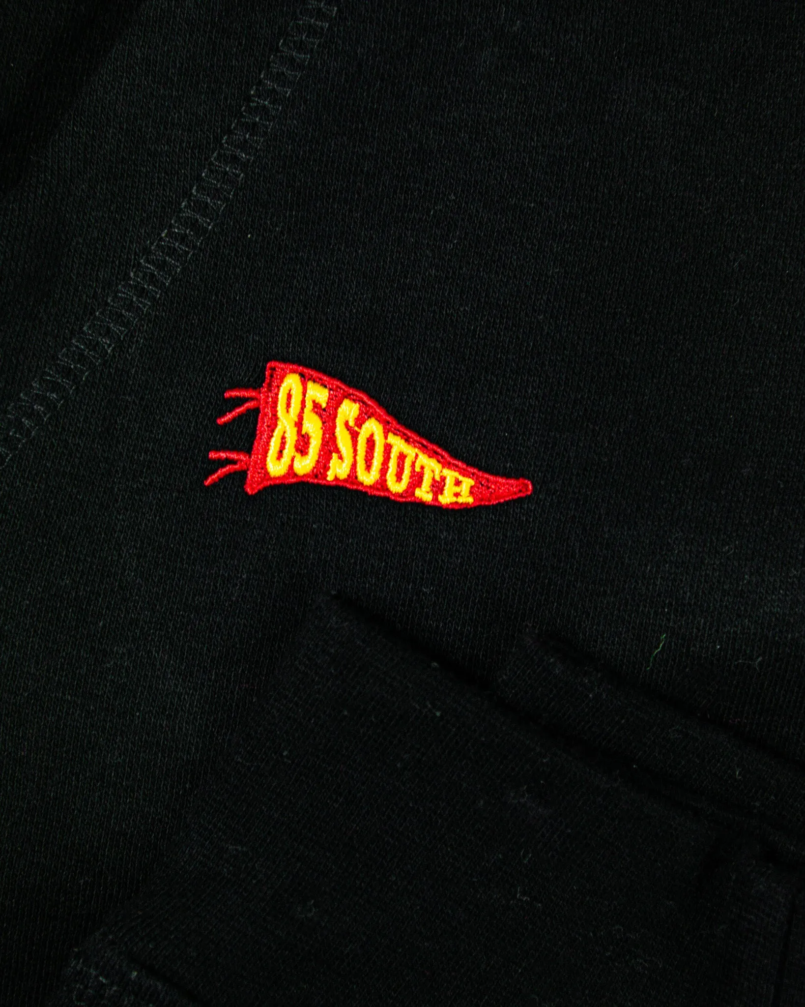 Team 85 Away Jogger - Black