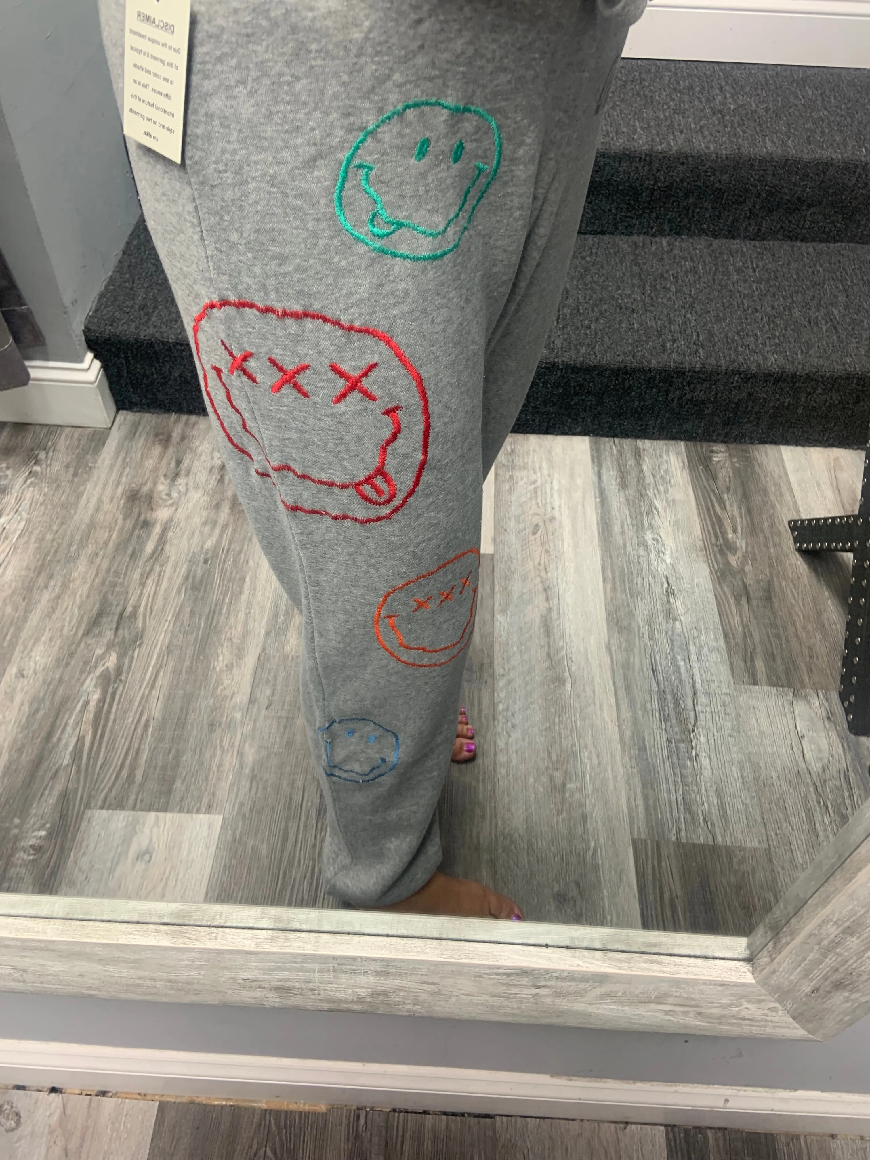 VINTAGE HAVANA HEATHER GREY BURNOUT FLEECE JOGGERS W/ SMILEY EMBROIDERY